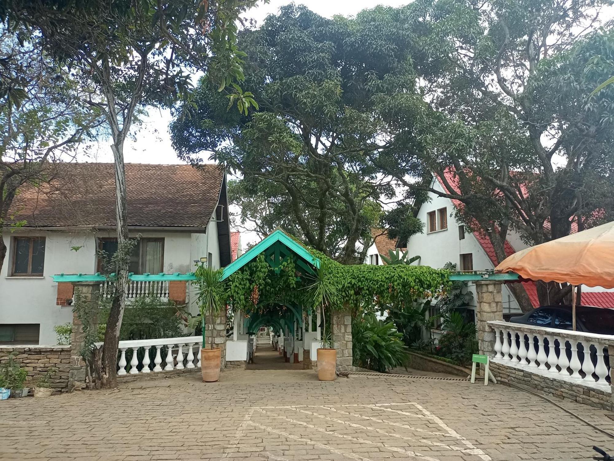 La Residence D'Ankerana อันตานานารีโว ภายนอก รูปภาพ